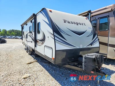 2018 KEYSTONE PASSPORT CAMPER 4YDT26723JK410148 - główne zdjęcie licytacji z USA - miniatura