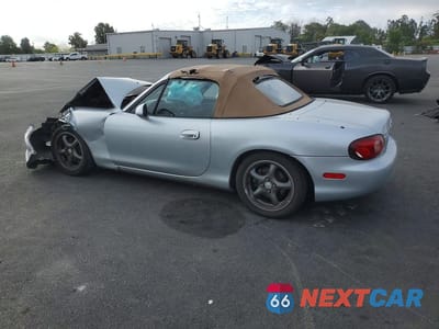 Drugie zdjęcie samochodu z przodu: 2000 MAZDA MX-5 MIATA BASE VIN:JM1NB3534Y0142626 - miniatura