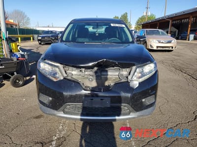 Piąte zdjęcie samochodu w środku: 2015 NISSAN ROGUE S VIN:KNMAT2MVXFP568222 - miniatura