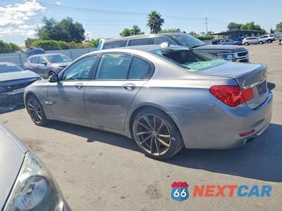 Drugie zdjęcie samochodu z przodu: 2010 BMW 750 I XDRIVE VIN:WBAKC6C58AC393642 - miniatura