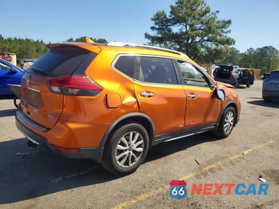 Trzecie zdjęcie samochodu z tyłu: 2017 NISSAN ROGUE SV VIN:JN8AT2MT2HW147879 - miniatura