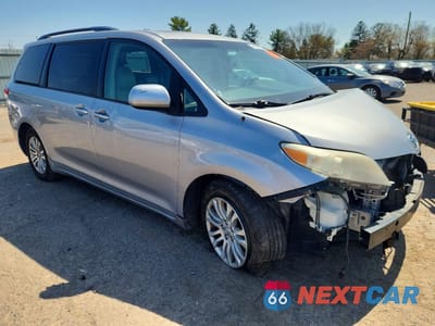 Czwarte zdjęcie samochodu z boku: 2012 TOYOTA SIENNA XLE 8-PASSENGER VIN:5TDYK3DCXCS234795 - miniatura