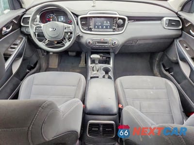 Zdjęcie 8 z 12 samochodu: 2019 KIA SORENTO LX V6 VIN:5XYPGDA50KG489444 - miniatura