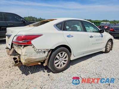 Trzecie zdjęcie samochodu z tyłu: 2013 NISSAN ALTIMA 2.5 VIN:1N4AL3APXDC215436 - miniatura