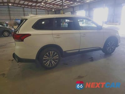 Trzecie zdjęcie samochodu z tyłu: 2020 MITSUBISHI OUTLANDER ES VIN:JA4AD2A34LZ027435 - miniatura