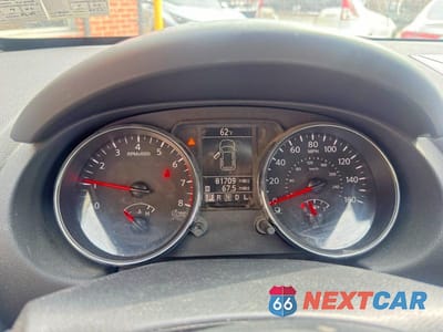 Zdjęcie 8 z 10 samochodu: 2013 NISSAN ROGUE S VIN:JN8AS5MV7DW127837 - miniatura