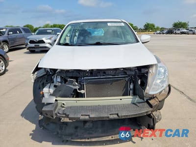 Piąte zdjęcie samochodu w środku: 2019 NISSAN VERSA SV VIN:3N1CN7AP3KL819581 - miniatura
