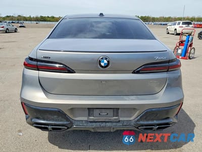 Zdjęcie 6 z 12 samochodu: 2023 BMW 760 XI VIN:WBA33EJ09PCM12276 - miniatura
