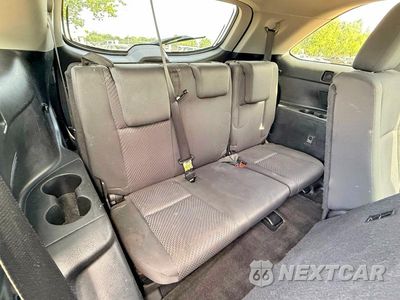 Zdjęcie 11 z 11 samochodu: 2019 TOYOTA HIGHLANDER LE VIN:5TDZARFH9KS043130 - miniatura