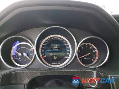 Zdjęcie 9 z 11 samochodu: 2014 MERCEDES-BENZ E 63 AMG-S VIN:WDDHF7GB6EA931739 - miniatura