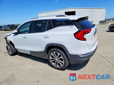 Drugie zdjęcie samochodu z przodu: 2020 GMC TERRAIN SLT VIN:3GKALPEV1LL251095 - miniatura