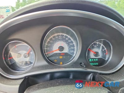 Zdjęcie 9 z 12 samochodu: 2012 CHRYSLER 200 LX VIN:1C3CCBAB8CN105817 - miniatura