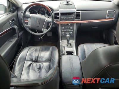 Zdjęcie 8 z 12 samochodu: 2010 LINCOLN MKZ VIN:3LNHL2GC1AR611898 - miniatura
