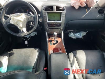 Zdjęcie 8 z 12 samochodu: 2008 LEXUS IS 250 VIN:JTHBK262585061705 - miniatura