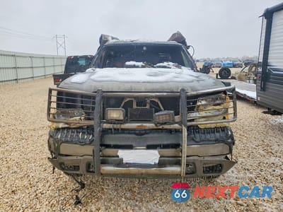 Piąte zdjęcie samochodu w środku: 2003 CHEVROLET SILVERADO UTILITY / SERVICE TRUCK VIN:1GCHK23UX3F147077 - miniatura