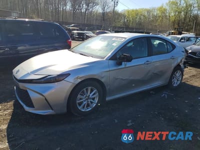 2025 TOYOTA CAMRY LE HYBRID 4T1DAACK1SU595790 - główne zdjęcie licytacji z USA - miniatura