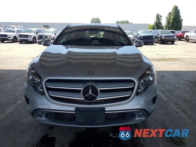 Piąte zdjęcie samochodu w środku: 2017 MERCEDES-BENZ GLA 250 4MATIC VIN:WDCTG4GBXHJ319199 - miniatura