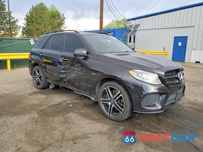 Czwarte zdjęcie samochodu z boku: 2019 MERCEDES-BENZ GLE 43 AMG VIN:4JGDA6EB1KB203851 - miniatura
