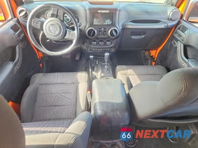 Zdjęcie 8 z 12 samochodu: 2012 JEEP WRANGLER UNLIMITED SPORT VIN:1C4BJWDG0CL244637 - miniatura