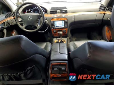 Zdjęcie 8 z 12 samochodu: 2005 MERCEDES-BENZ S 500 4MATIC VIN:WDBNG84J55A448463 - miniatura