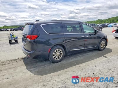 Trzecie zdjęcie samochodu z tyłu: 2019 CHRYSLER PACIFICA TOURING L VIN:2C4RC1BG6KR680803 - miniatura