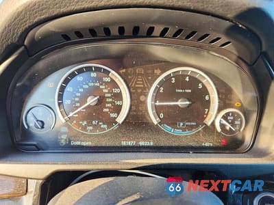 Zdjęcie 9 z 11 samochodu: 2017 BMW X5 XDR40E VIN:5UXKT0C34H0V96116 - miniatura