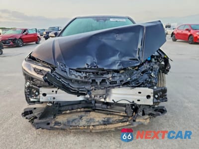 Piąte zdjęcie samochodu w środku: 2025 TOYOTA CAMRY LE VIN:4T1DAACK0SU630013 - miniatura