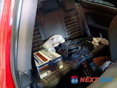 Zdjęcie 10 z 12 samochodu: 2007 VOLKSWAGEN NEW GTI VIN:WVWEV71K57W030909 - miniatura
