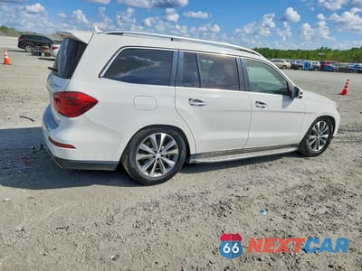 Trzecie zdjęcie samochodu z tyłu: 2015 MERCEDES-BENZ GL 450 4MATIC VIN:4JGDF6EE2FA493640 - miniatura