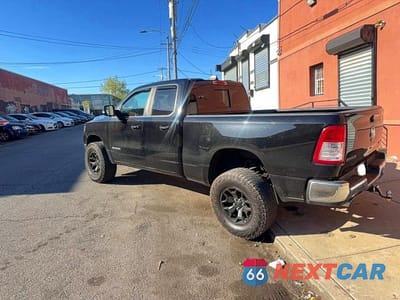 Trzecie zdjęcie samochodu z tyłu: 2020 RAM 1500 BIG HORN VIN:1C6SRFBT5LN162892 - miniatura