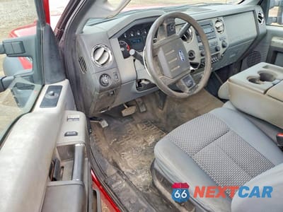 Zdjęcie 8 z 11 samochodu: 2014 FORD F550 SUPER DUTY VIN:1FDUF5GY0EEA61296 - miniatura