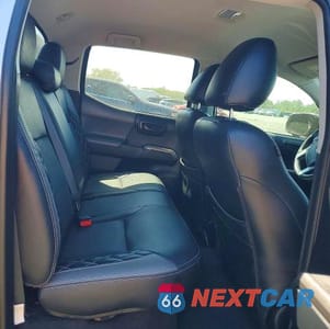 Zdjęcie 10 z 12 samochodu: 2018 TOYOTA TACOMA SR5 V6 VIN:5TFAZ5CN8JX071101 - miniatura