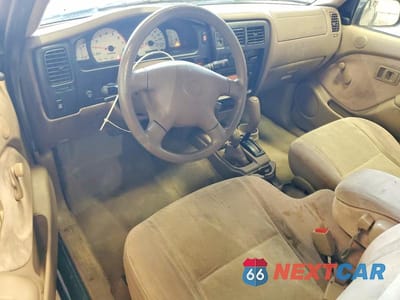 Zdjęcie 8 z 12 samochodu: 2004 TOYOTA TACOMA V6 VIN:5TEWN72N54Z332633 - miniatura