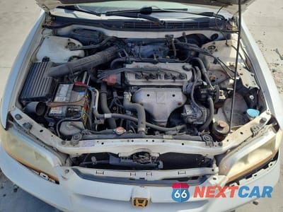 Zdjęcie 11 z 12 samochodu: 1999 HONDA ACCORD LX VIN:JHMCG5645XC007517 - miniatura
