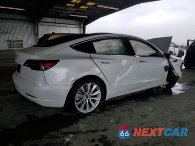 Trzecie zdjęcie samochodu z tyłu: 2019 TESLA MODEL 3 VIN:5YJ3E1EA9KF332125 - miniatura