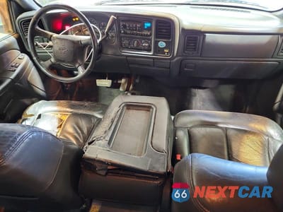 Zdjęcie 8 z 11 samochodu: 2002 CHEVROLET SILVERADO K1500 VIN:2GCEK19T121304092 - miniatura