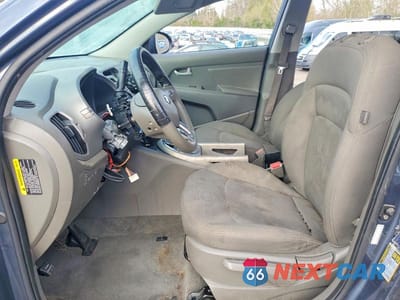 Zdjęcie 7 z 12 samochodu: 2016 KIA SPORTAGE LX VIN:KNDPB3AC0G7818820 - miniatura