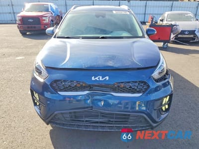 Piąte zdjęcie samochodu w środku: 2022 KIA NIRO LXS SPECIAL EDITION VIN:KNDCB3LC7N5545623 - miniatura