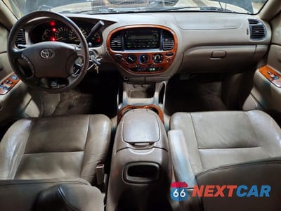 Zdjęcie 8 z 11 samochodu: 2003 TOYOTA TUNDRA LIMITED VIN:5TBBT48133S430846 - miniatura