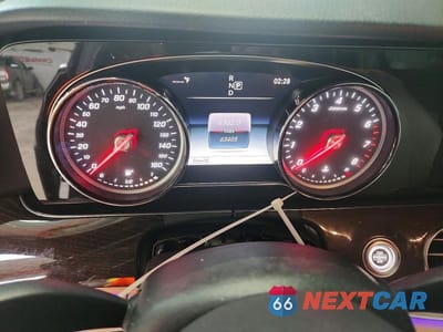 Zdjęcie 9 z 12 samochodu: 2019 MERCEDES-BENZ E 300 VIN:WDDZF4JB9KA682893 - miniatura