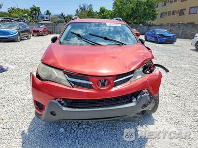 Piąte zdjęcie samochodu w środku: 2015 TOYOTA RAV4 LE VIN:JTMZFREV1FJ057373 - miniatura