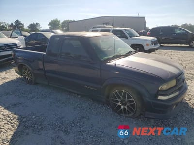 Czwarte zdjęcie samochodu z boku: 2001 CHEVROLET S TRUCK S10 VIN:1GCCS19W918182417 - miniatura