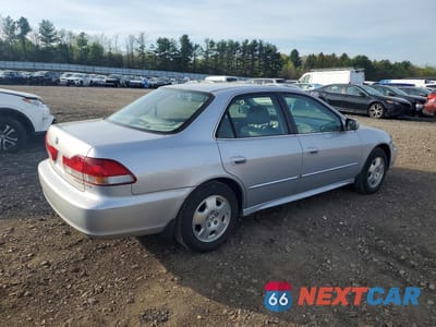Trzecie zdjęcie samochodu z tyłu: 2002 HONDA ACCORD EX VIN:1HGCG16542A042137 - miniatura