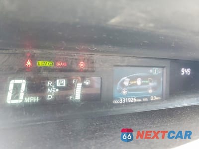 Zdjęcie 9 z 13 samochodu: 2015 TOYOTA PRIUS V THREE VIN:JTDZN3EU6FJ028524 - miniatura