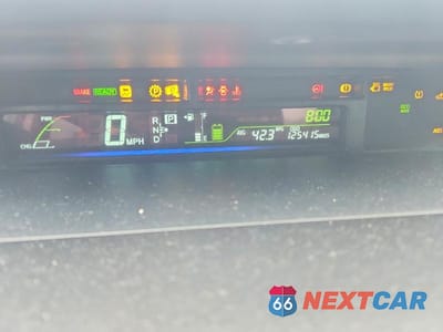 Zdjęcie 9 z 12 samochodu: 2014 TOYOTA PRIUS V TWO VIN:JTDZN3EU2EJ001819 - miniatura