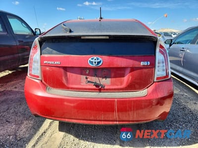 Zdjęcie 6 z 12 samochodu: 2014 TOYOTA PRIUS TWO VIN:JTDKN3DU9E1775939 - miniatura