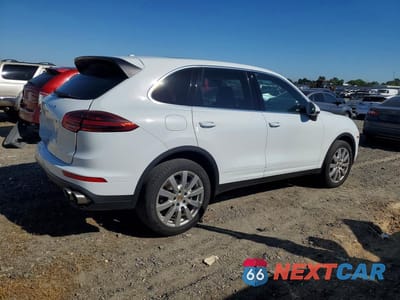 Trzecie zdjęcie samochodu z tyłu: 2017 PORSCHE CAYENNE S VIN:WP1AB2A2XHLA51699 - miniatura