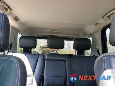 Zdjęcie 10 z 13 samochodu: 2004 MERCEDES-BENZ ML 350 VIN:4JGAB57E44A492315 - miniatura