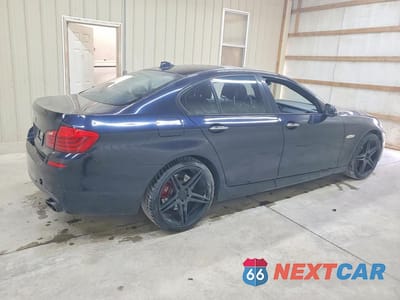 Trzecie zdjęcie samochodu z tyłu: 2014 BMW 550 XI VIN:WBAKP9C54EDZ34935 - miniatura