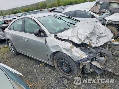 Czwarte zdjęcie samochodu z boku: 2014 CHEVROLET CRUZE LS VIN:1G1PB5SHXE7479995 - miniatura